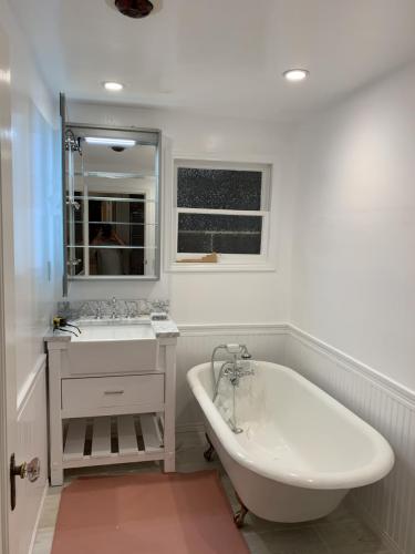 Atherton-Southgate-Hall-Bathroom-Upgrade